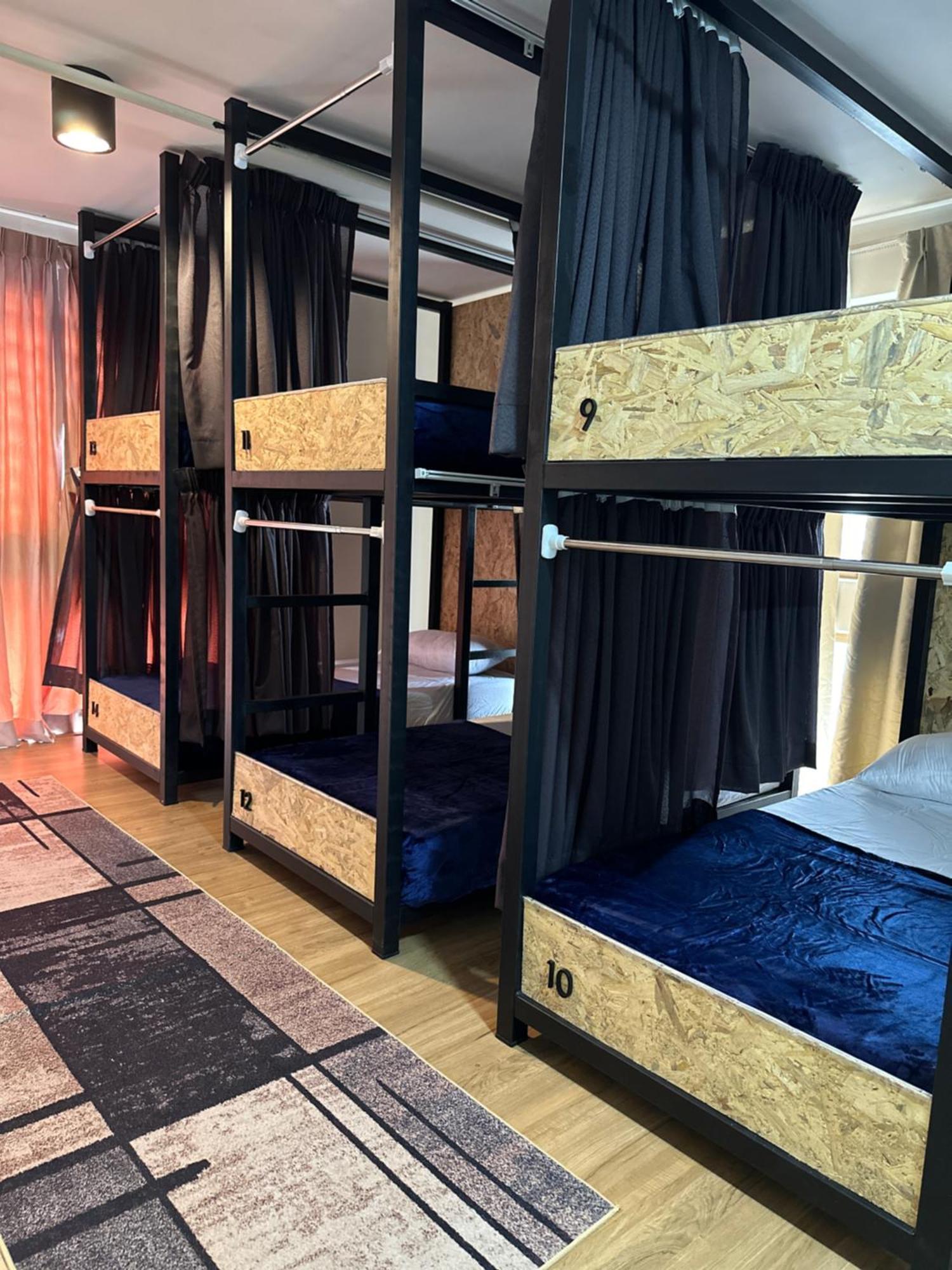Mix Hostel Kl By Chillout Hostel เปอตาลิงจายา ภายนอก รูปภาพ