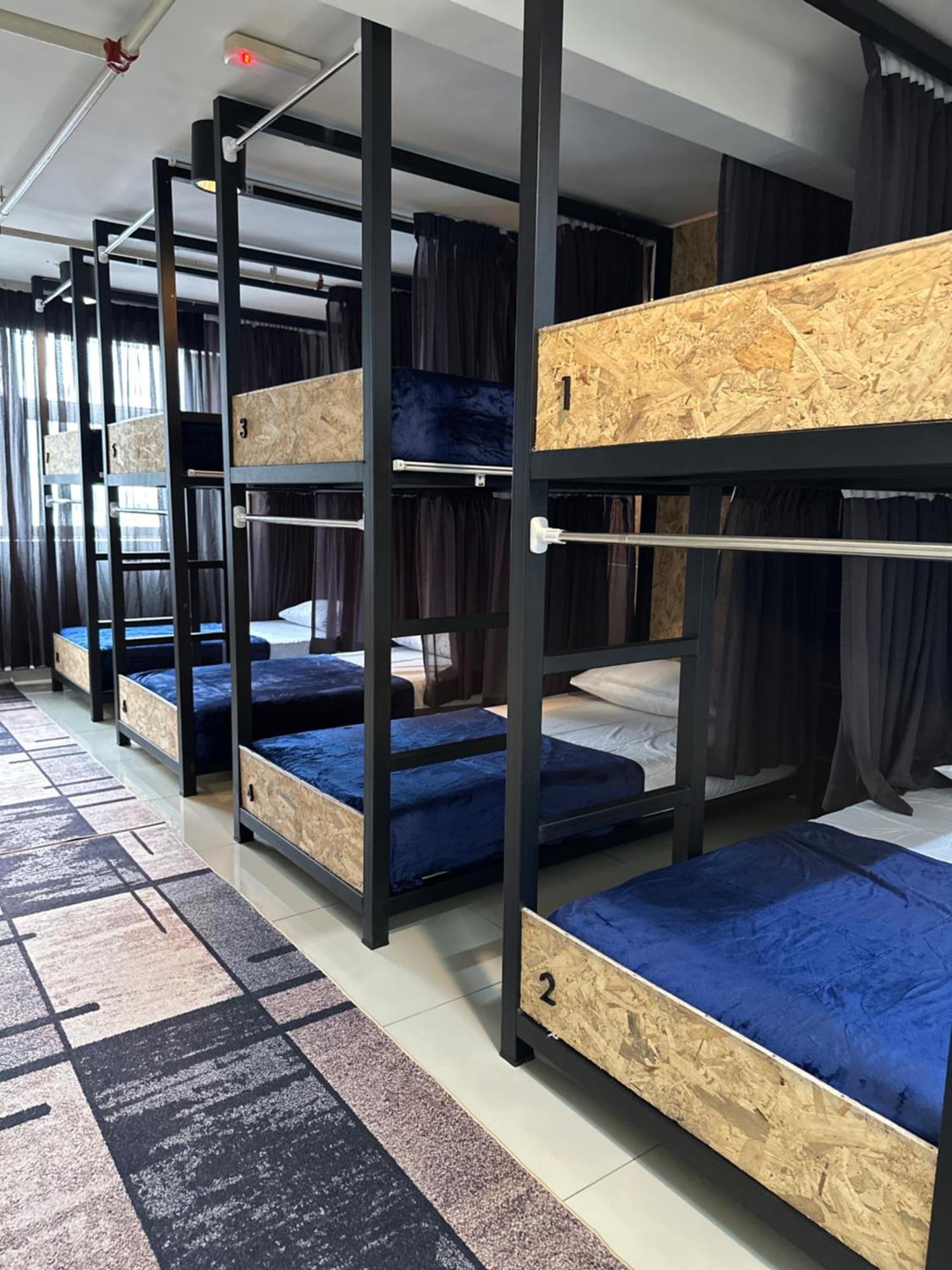 Mix Hostel Kl By Chillout Hostel เปอตาลิงจายา ภายนอก รูปภาพ