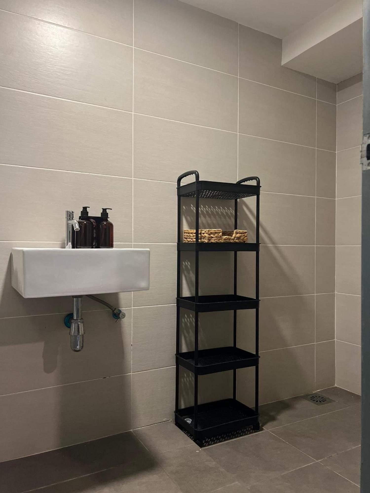 Mix Hostel Kl By Chillout Hostel เปอตาลิงจายา ภายนอก รูปภาพ