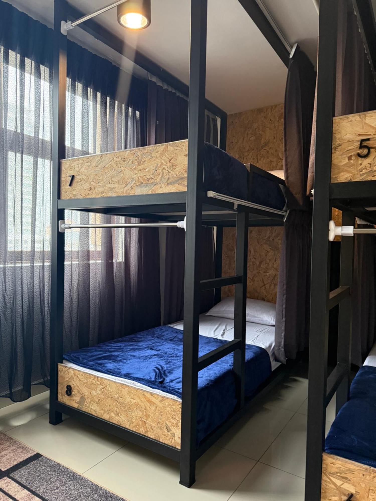 Mix Hostel Kl By Chillout Hostel เปอตาลิงจายา ภายนอก รูปภาพ